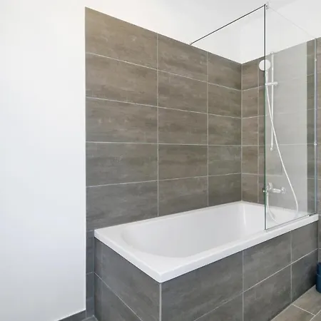 2 Bedroom Cozy In Lembruch-duemmer * Lembruch
